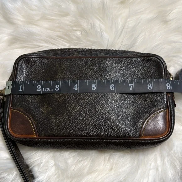 Louis Vuitton Pouch/Wristlet - Picture 6 of 7